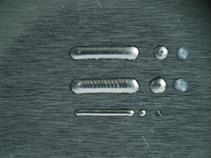 <a href='http://www.lcjhjsgg.com/product/3.htm' class='text_a'>模具激光焊機</a>修復鏡面模具效果